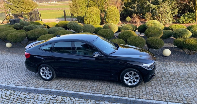 BMW 3GT cena 95600 przebieg: 89319, rok produkcji 2019 z Szczekociny małe 106